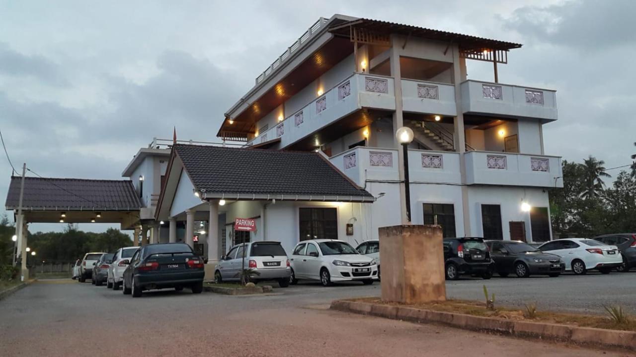 Kanza Beach Inn Marang Exterior photo