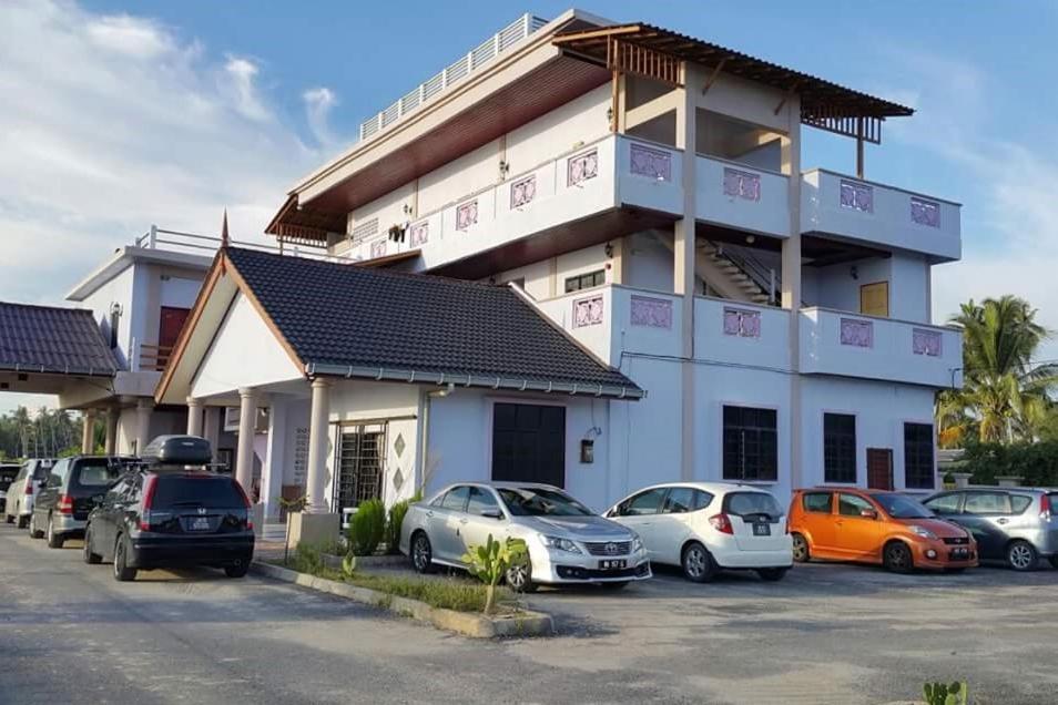 Kanza Beach Inn Marang Exterior photo