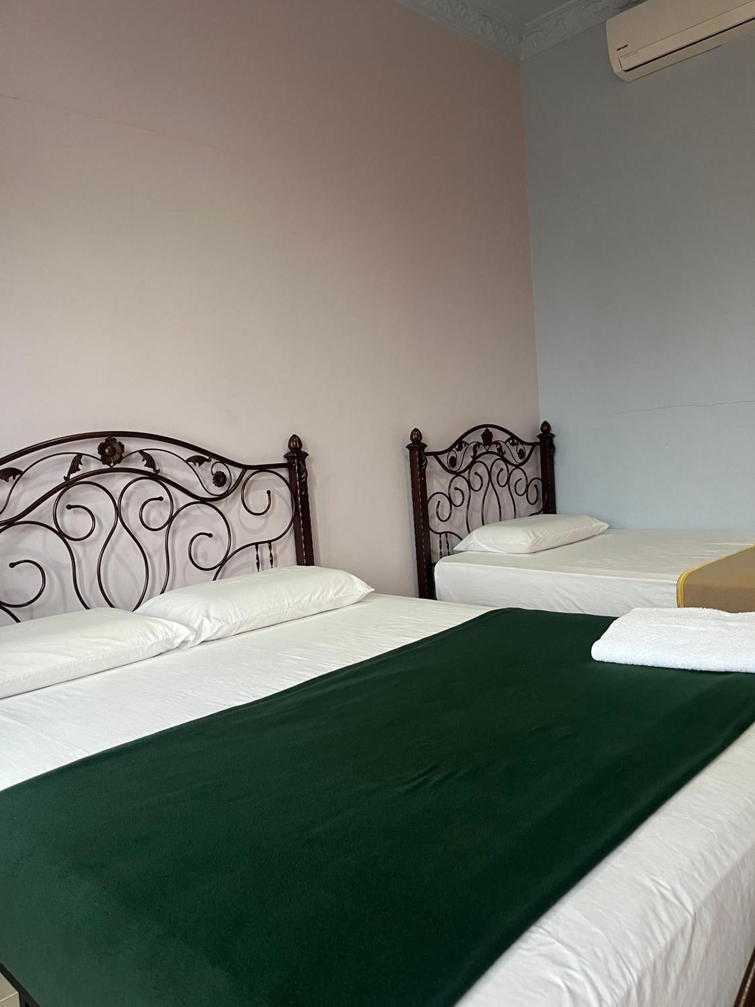 Kanza Beach Inn Marang Exterior photo
